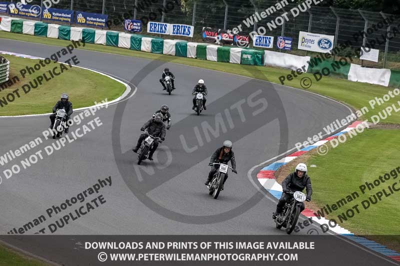 Vintage motorcycle club;eventdigitalimages;mallory park;mallory park trackday photographs;no limits trackdays;peter wileman photography;trackday digital images;trackday photos;vmcc festival 1000 bikes photographs